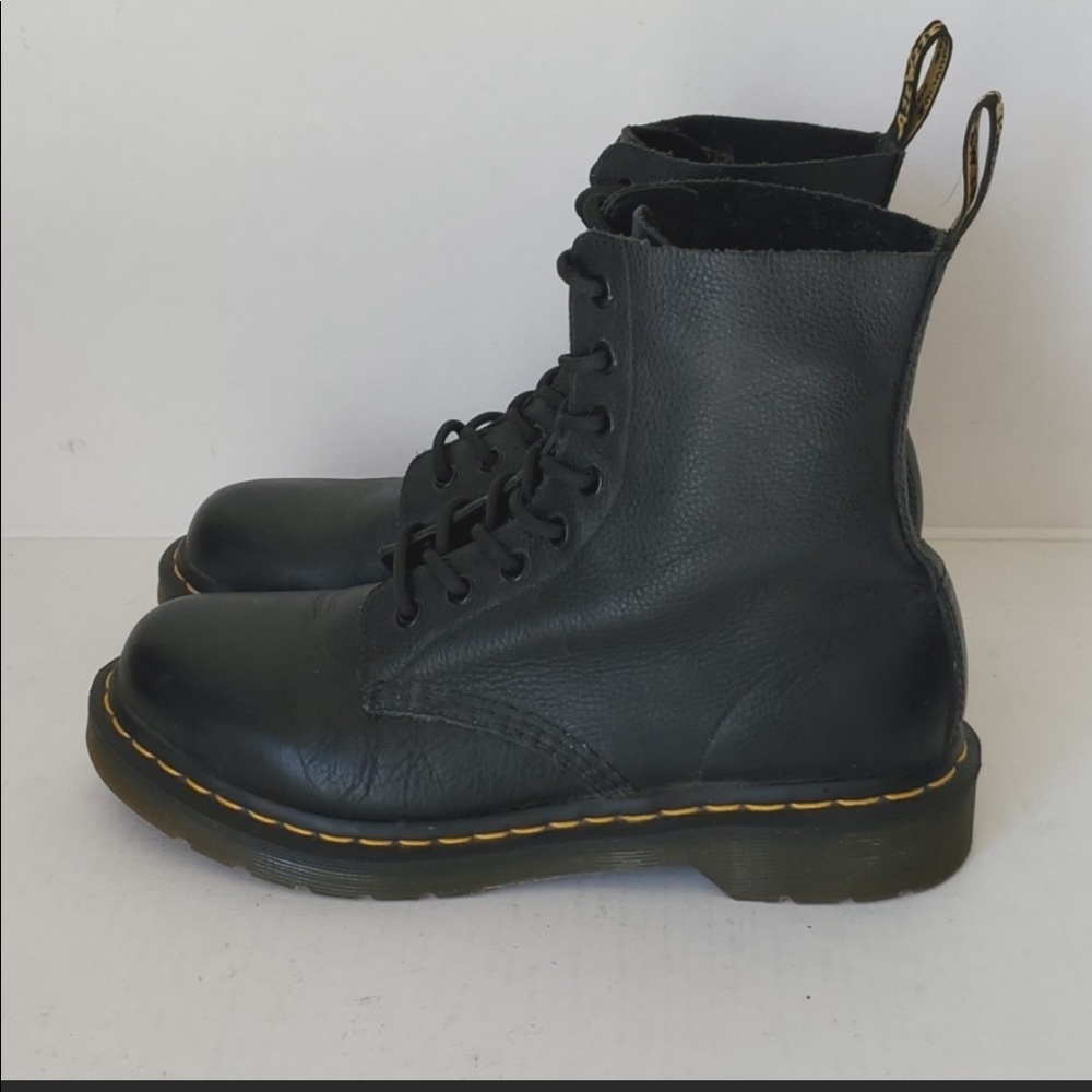 DR. MARTENS 1460 Pascal Virginia Leather Boots